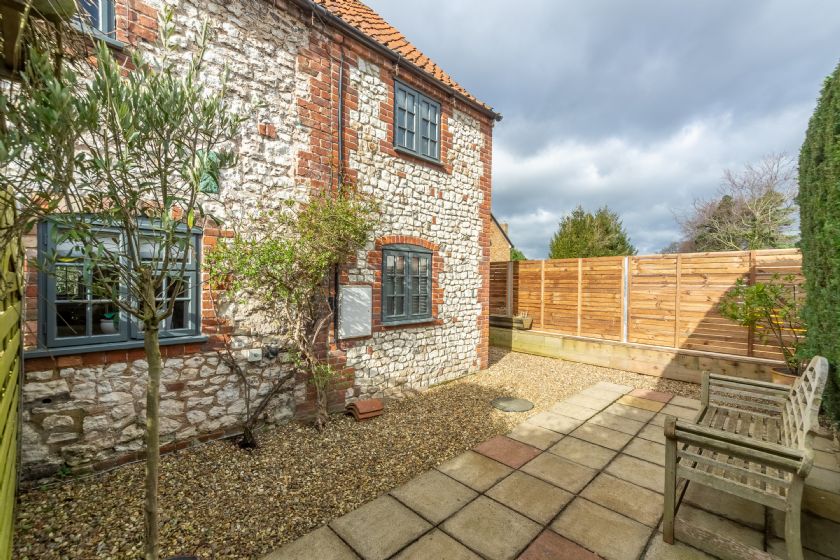 No. 33 Cottage 4 a holiday cottage rental for 6 in Thornham, 