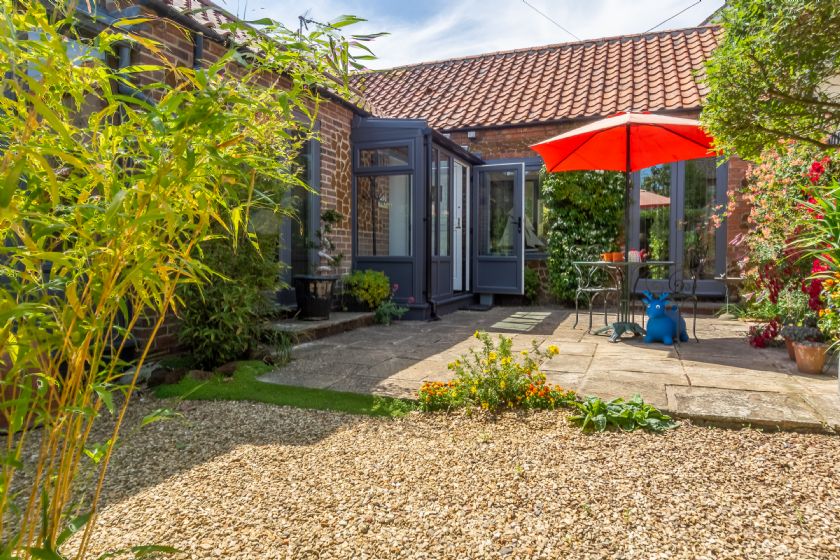 Holly Barn a holiday cottage rental for 5 in Heacham, 