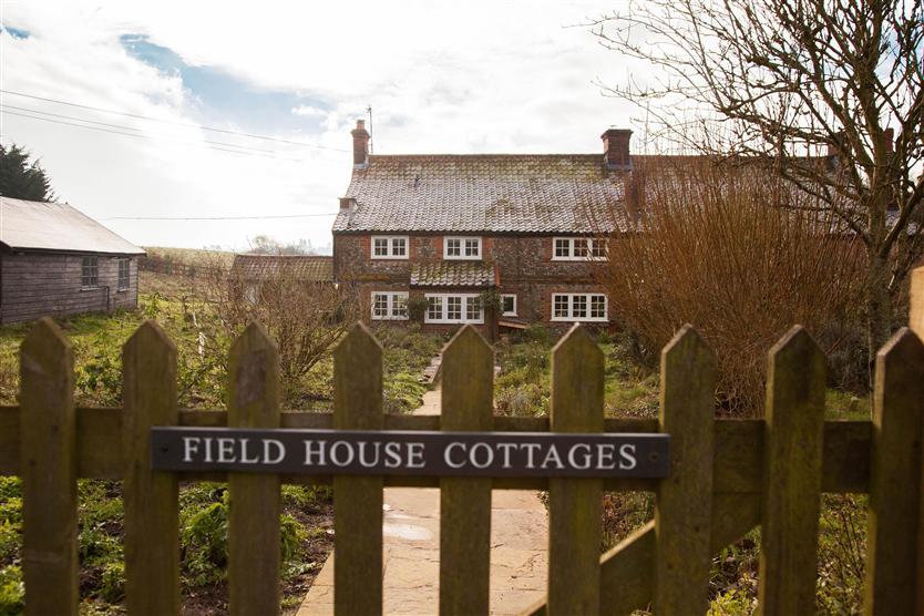 Field House Cottage a holiday cottage rental for 5 in Hindringham, 