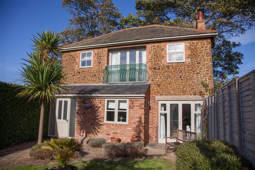 Ladybird Cottage a holiday cottage rental for 4 in Hunstanton, 