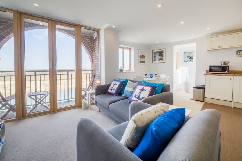 Quayside Lookout a holiday cottage rental for 2 in Wells-next-the-Sea, 