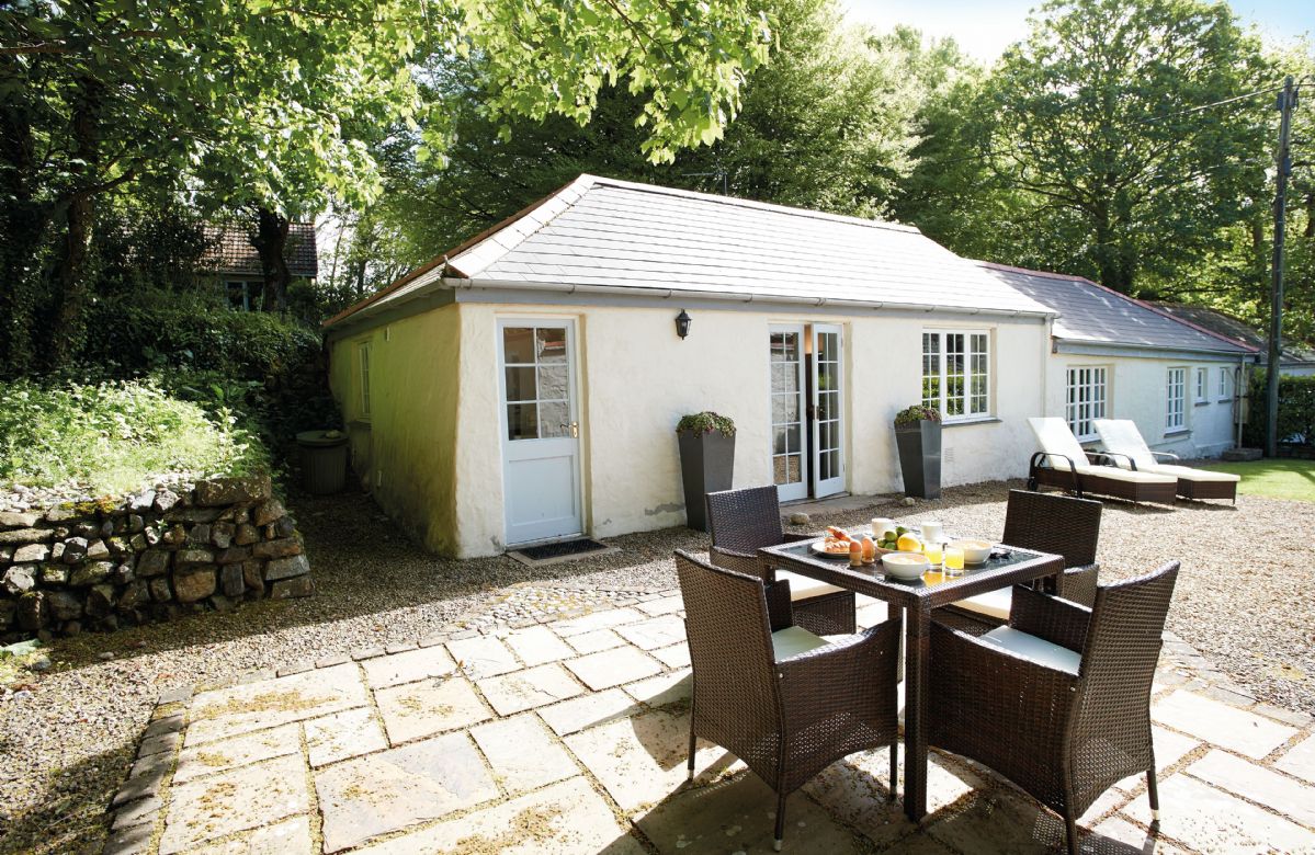 Spring Water Barn a holiday cottage rental for 2 in Helston, 