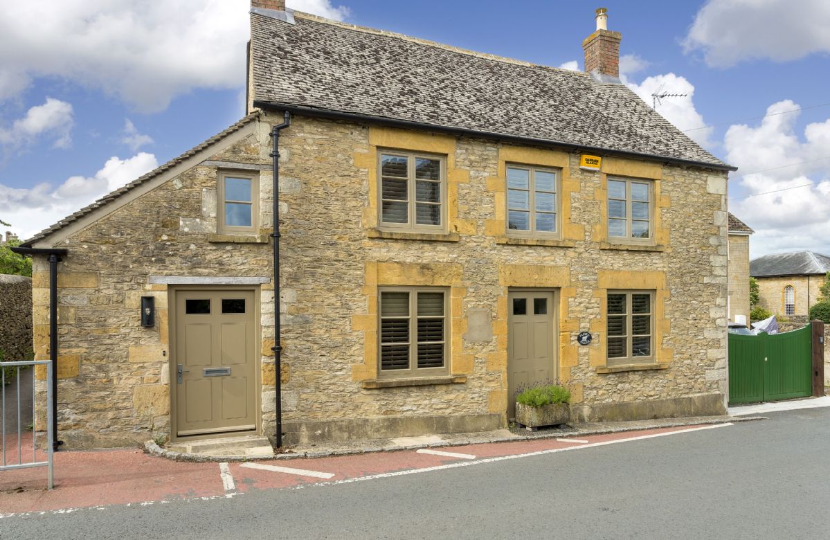 Click here for more about Fleece Cottage