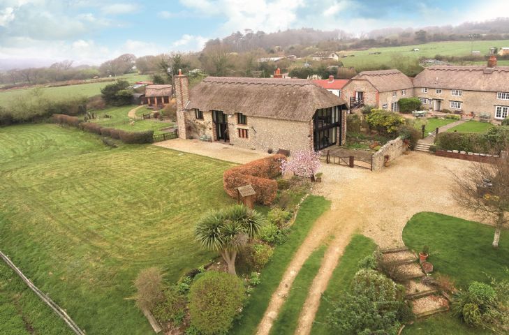Champernhayes Barn a holiday cottage rental for 10 in Wootton Fitzpaine, 