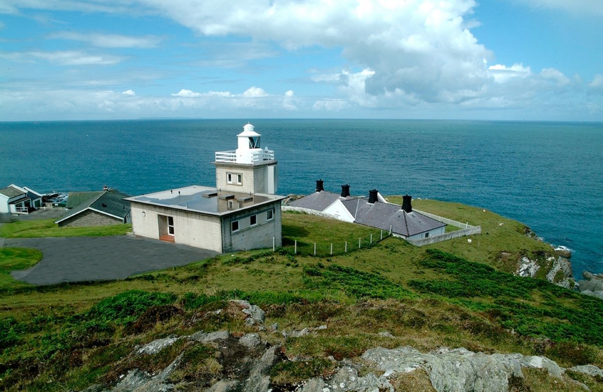 Siren a holiday cottage rental for 5 in Bull Point Lighthouse, 