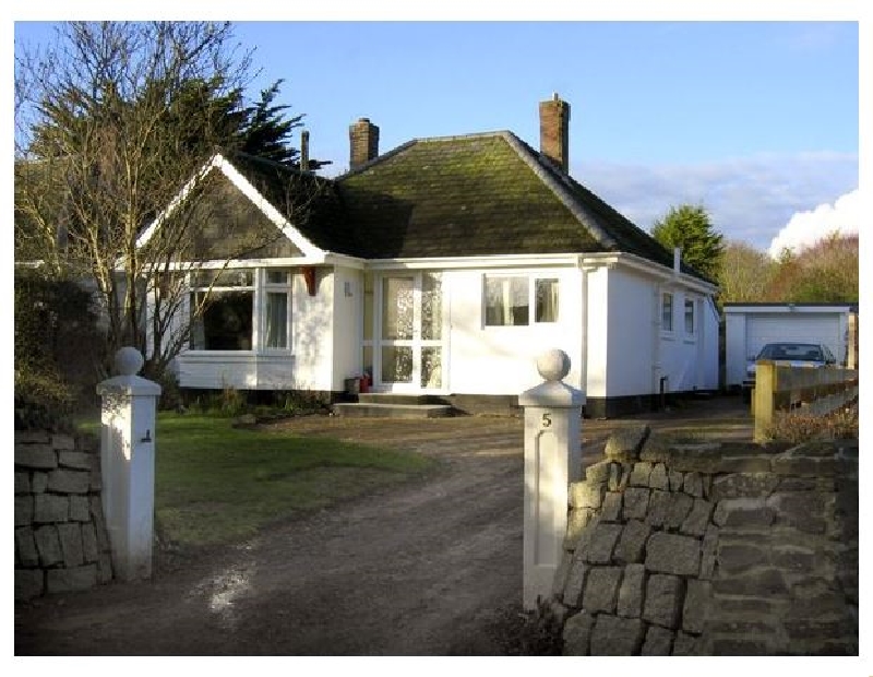 No 5 Carlyon Road a holiday cottage rental for 4 in Playing Place, 