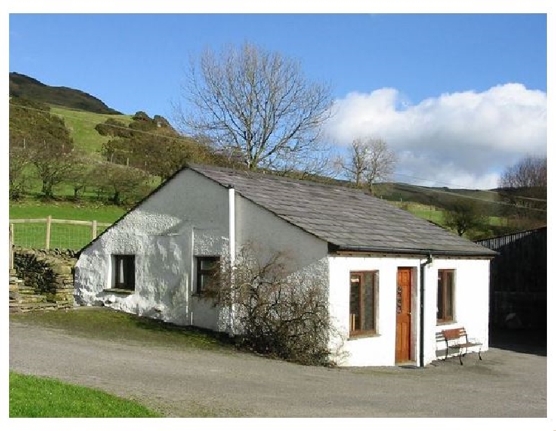 Ghyll Bank Bungalow a holiday cottage rental for 3 in Staveley, 