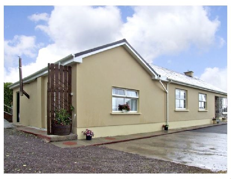 Bay View a holiday cottage rental for 3 in Killorglin, 