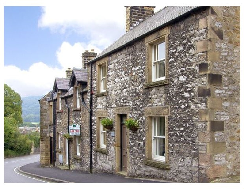 Knoll Cottage a holiday cottage rental for 4 in Bakewell, 