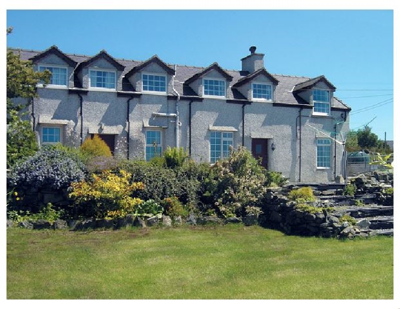 Glan y Gors a holiday cottage rental for 12 in Llanberis, 