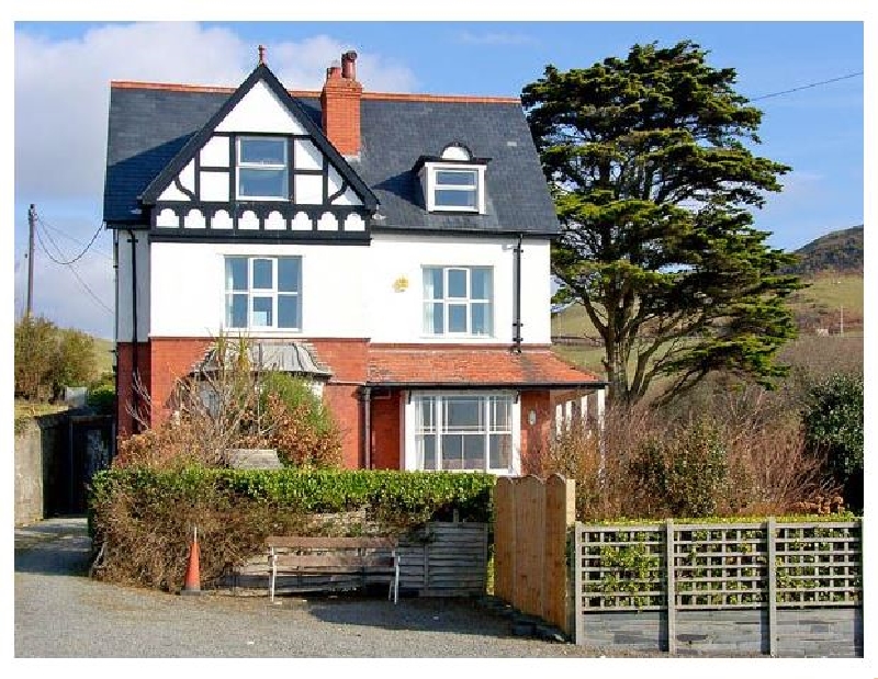 Brodawel House a holiday cottage rental for 15 in Aberdovey, 