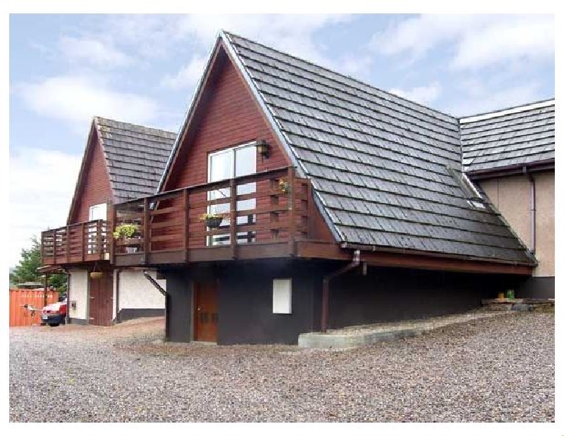 Larchfield Chalet 2 a holiday cottage rental for 4 in Strathpeffer, 
