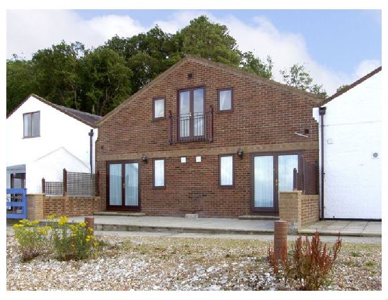 Sail Loft a holiday cottage rental for 4 in Yarmouth, 