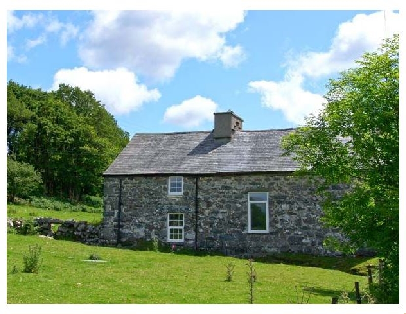 Ty Capel Jeriwsalem a holiday cottage rental for 4 in Trawsfynydd, 