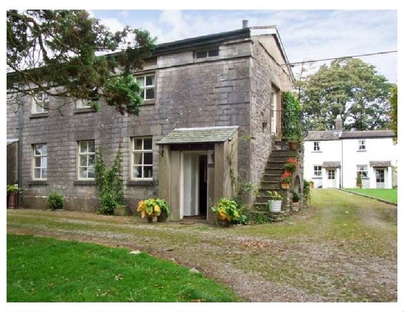 Groom's Quarters a holiday cottage rental for 2 in Cartmel, 