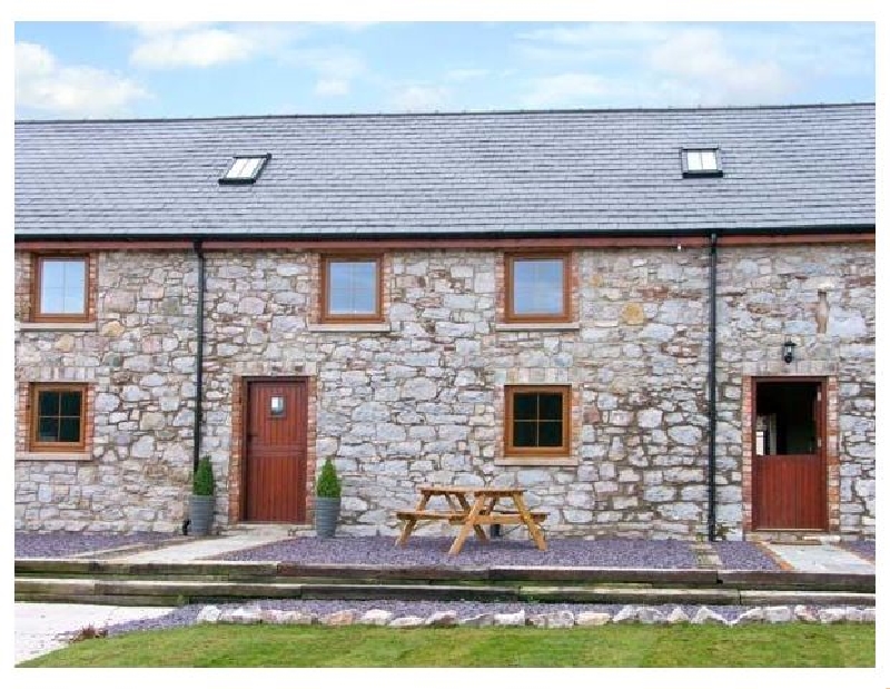 Beudy Bach a holiday cottage rental for 5 in Abergele, 