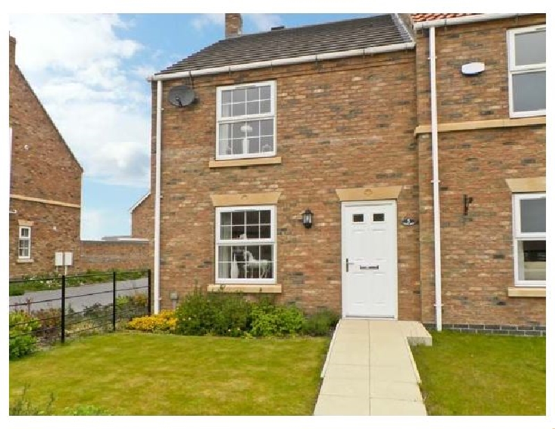 5 Farm Row a holiday cottage rental for 6 in Beeford, 