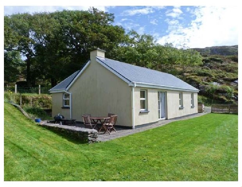 The Bay a holiday cottage rental for 5 in Caherdaniel, 