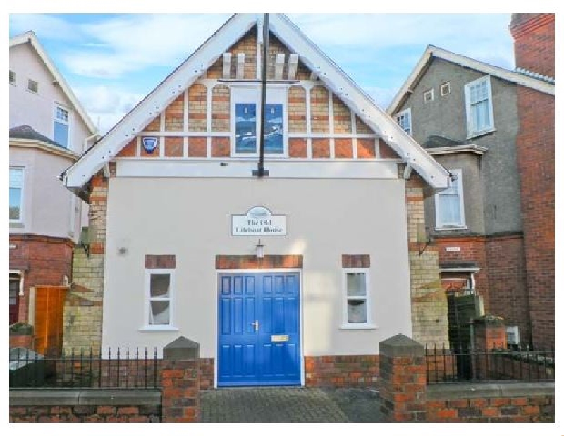 The Old Lifeboat House a holiday cottage rental for 6 in Hornsea, 
