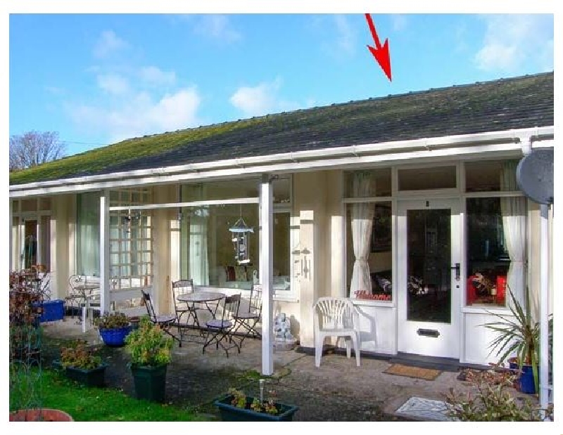 3 Riverside Bungalows a holiday cottage rental for 4 in Llanbedr, 