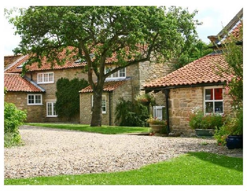 Lilac Cottage a holiday cottage rental for 4 in Ebberston, 