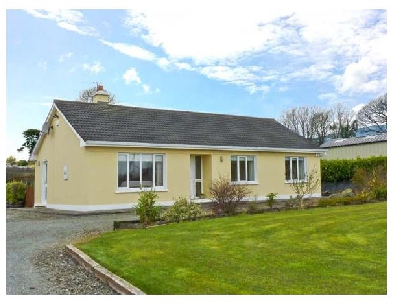 Hillside Cottage a holiday cottage rental for 5 in Killaloe, 