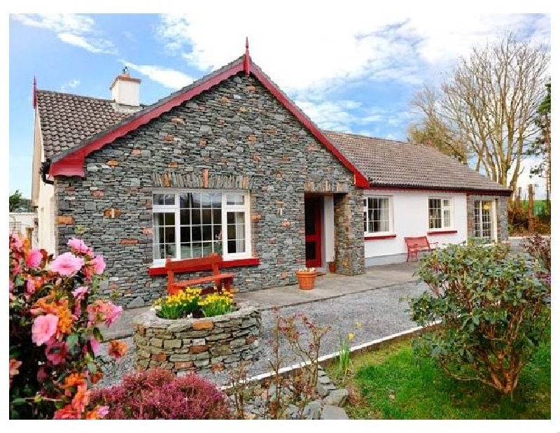 The Lodge a holiday cottage rental for 6 in Beaufort, 