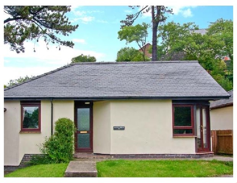 8 Parc Bron Y Graig a holiday cottage rental for 5 in Harlech, 