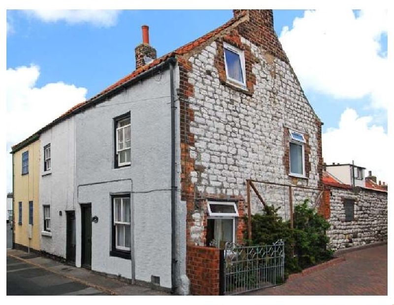 Duck Cottage a holiday cottage rental for 4 in Flamborough, 