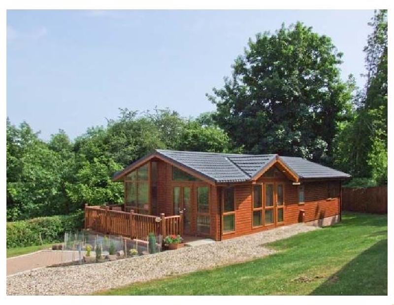Ash Lodge a holiday cottage rental for 4 in Glasshouse, 