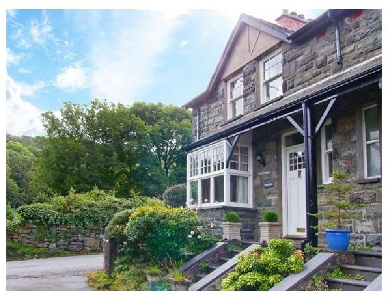 Tremorthin a holiday cottage rental for 8 in Harlech, 