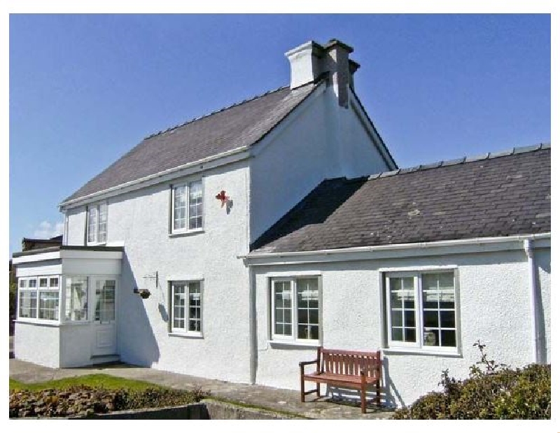 Tyddyn Gyrfa Cottage a holiday cottage rental for 6 in Cemaes Bay, 