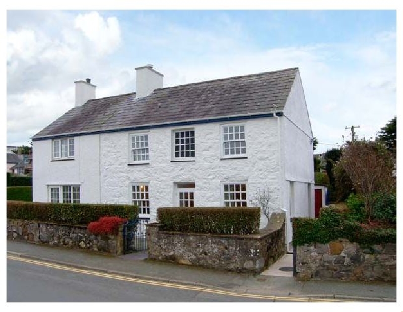 Glan Y Don a holiday cottage rental for 6 in Abersoch, 