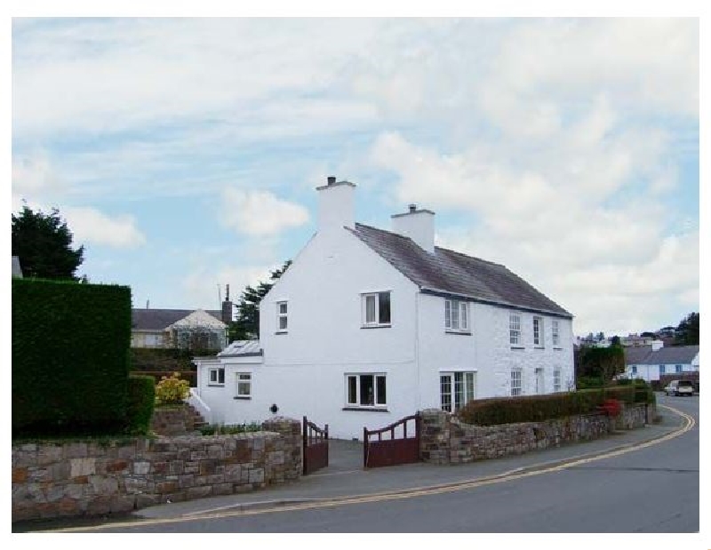 Glan Y Don Bach a holiday cottage rental for 4 in Abersoch, 