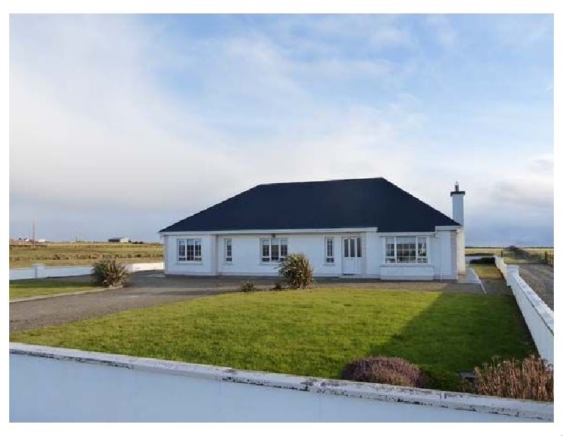 Shraigh Beach a holiday cottage rental for 4 in Belmullet, 