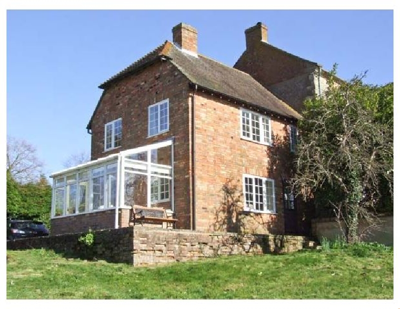 Orchard Cottage a holiday cottage rental for 4 in Ashendon, 