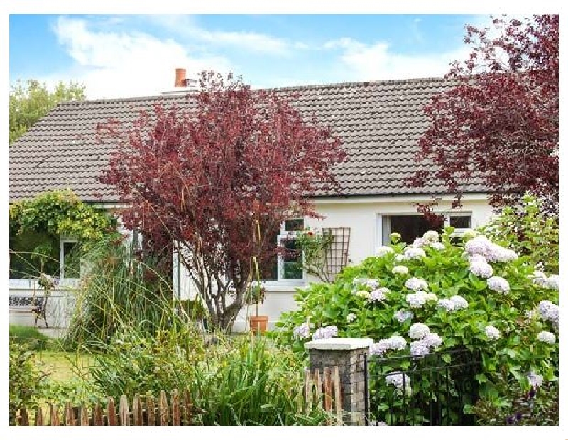 Rowantree a holiday cottage rental for 6 in Beaufort, 