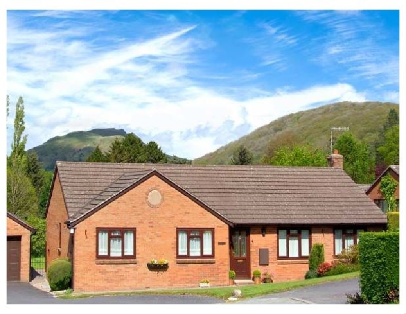 Tregarthens a holiday cottage rental for 4 in Church Stretton, 