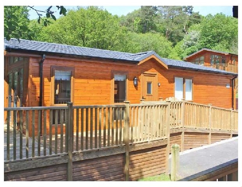 Bluebell Lodge a holiday cottage rental for 6 in White Cross Bay, 