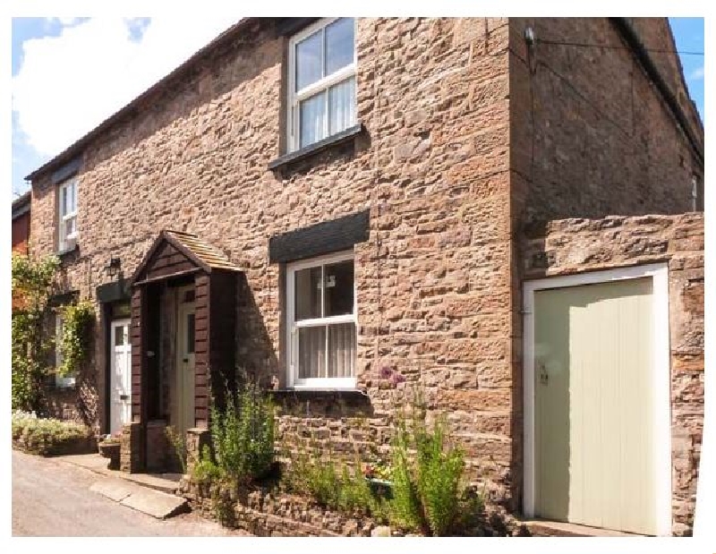 Myrtle Cottage a holiday cottage rental for 3 in West Witton, 