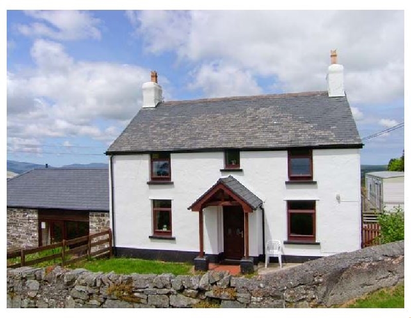 The Old Farmhouse a holiday cottage rental for 6 in Llanrwst, 