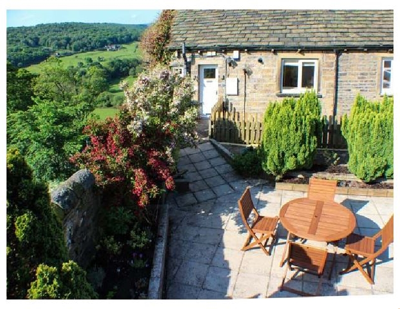 Holmdale Cottage a holiday cottage rental for 4 in Netherton, 