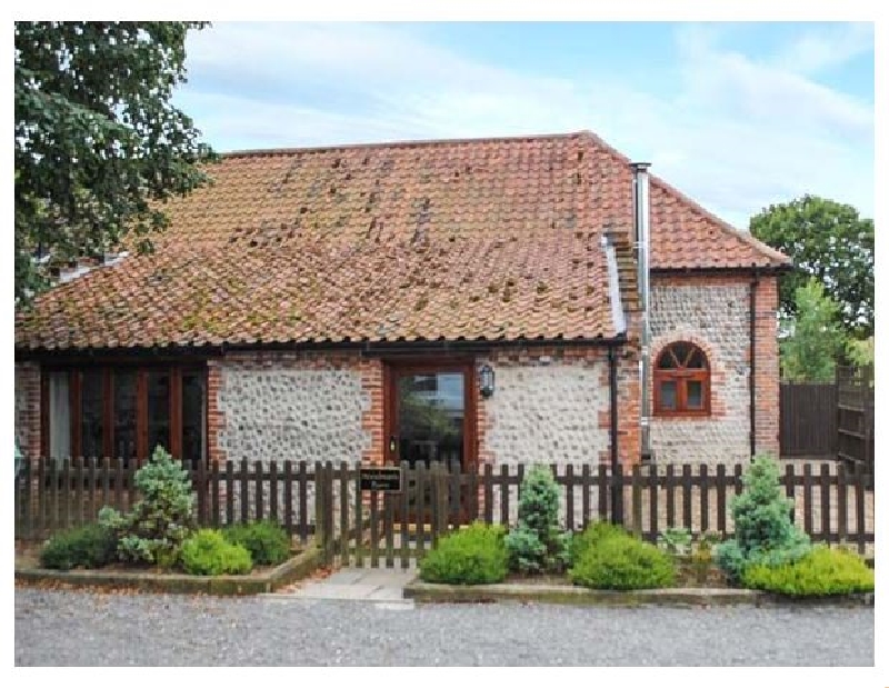 Woodmans Barn a holiday cottage rental for 4 in Cromer, 