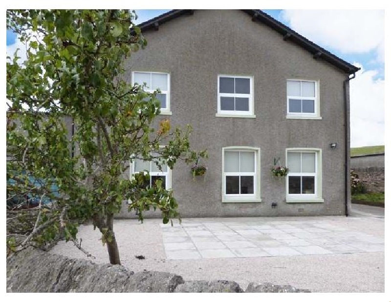Outerthwaite Cottage a holiday cottage rental for 4 in Flookburgh, 