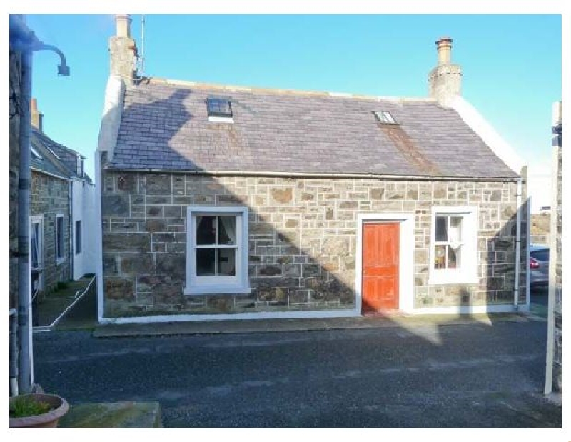 34 Low Shore a holiday cottage rental for 5 in Whitehills, 
