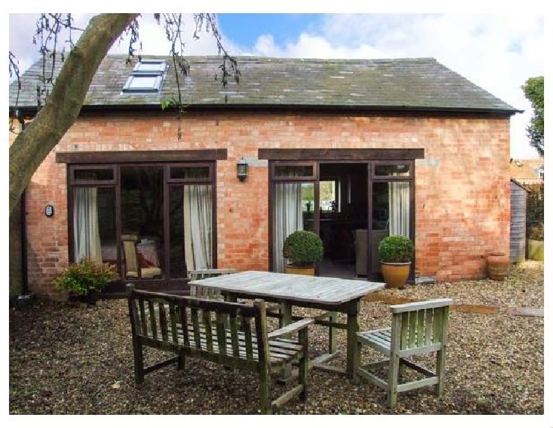 Orchard Cottage a holiday cottage rental for 3 in Stratford-Upon-Avon, 