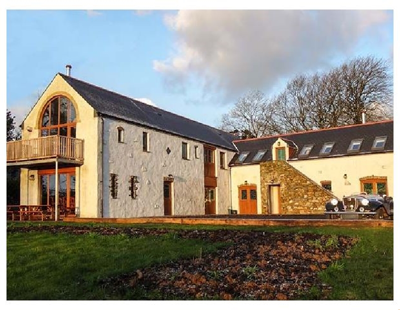 Four-Acres Barn a holiday cottage rental for 8 in Narberth, 