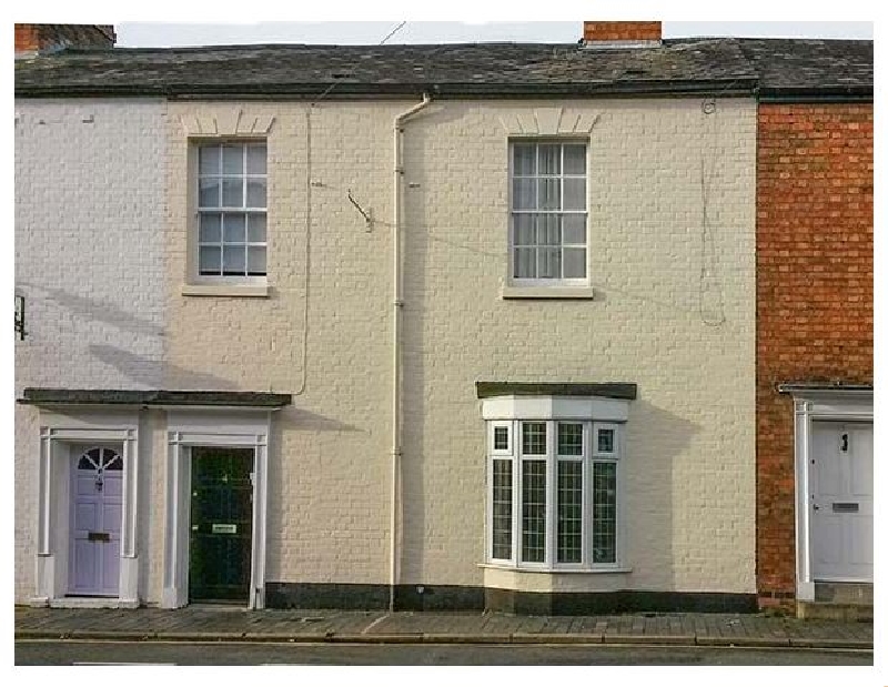 Globe House a holiday cottage rental for 4 in Stratford-Upon-Avon, 