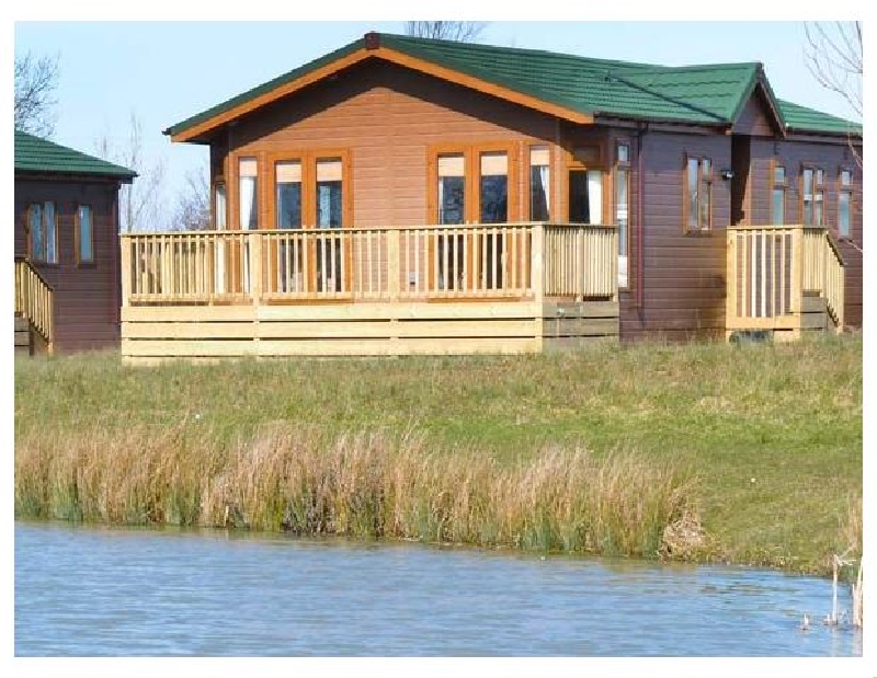 Blenheim Lodge a holiday cottage rental for 6 in Hewish, 