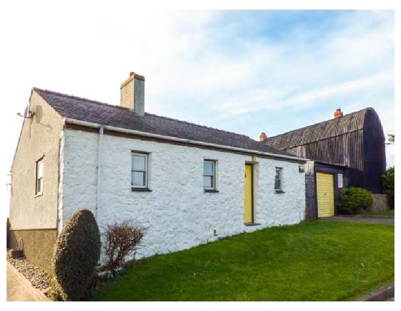 Porth Awyr a holiday cottage rental for 4 in Aberdaron, 
